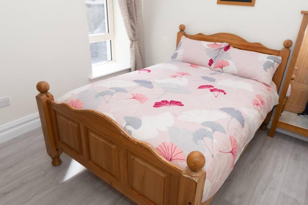 קוב Unit 4 Tranquil Harbourside Retreat- Central Location מראה חיצוני תמונה